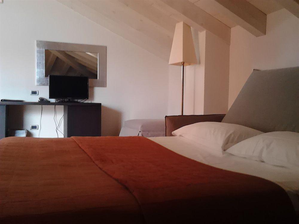 Del Porto Hotel 4*