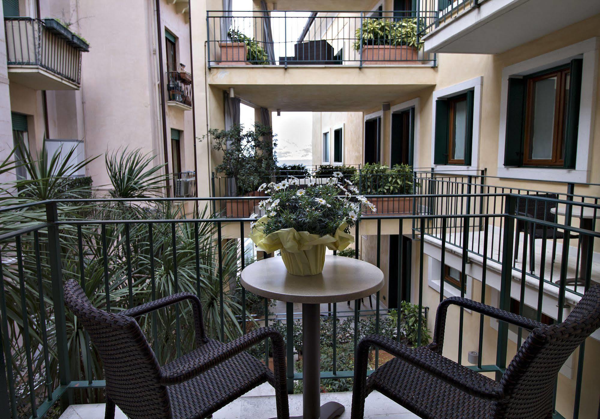 Hotel Del Porto Torri Del Benaco